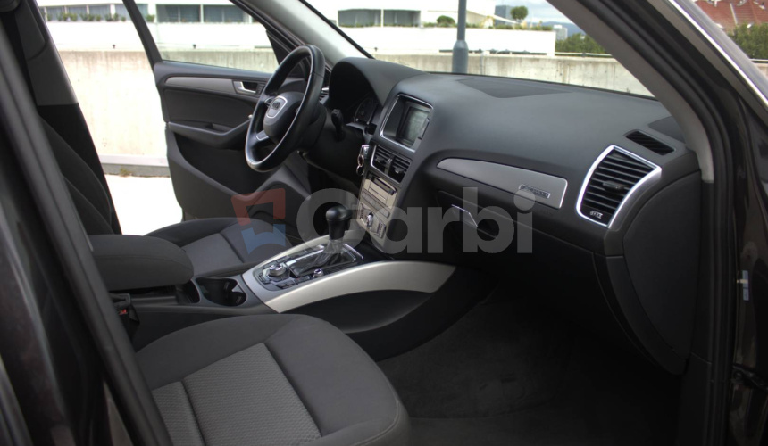 Audi Q5 2.0 TDI 177k DPF quattro S tronic