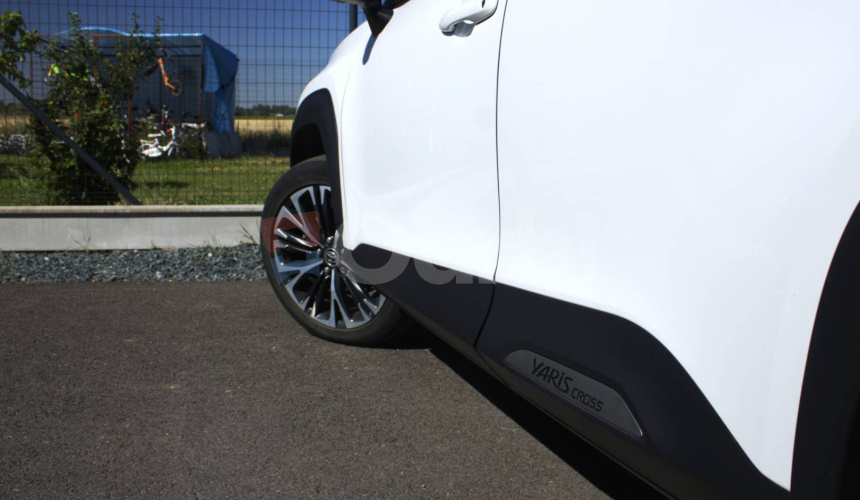 Toyota Yaris Cross 1.5 VVT-IE, Hybrid, 85kw, AT, Executive + Smart