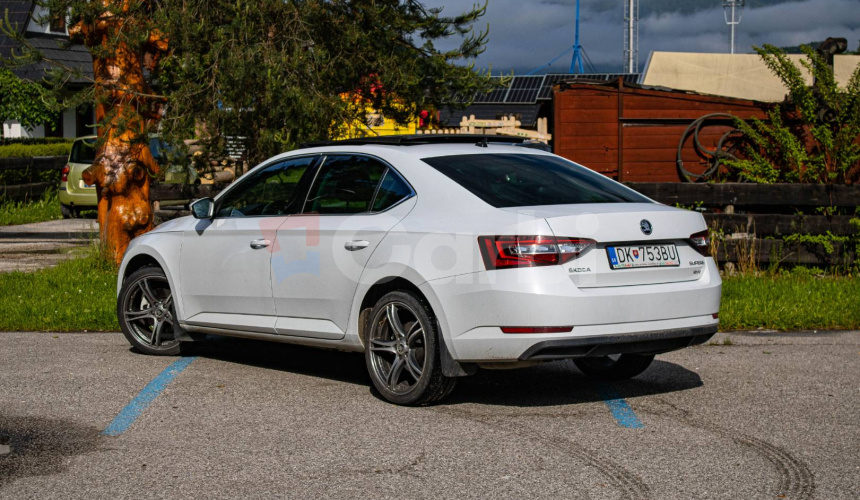 Škoda Superb 2.0 TDI 4x4 Style EU6