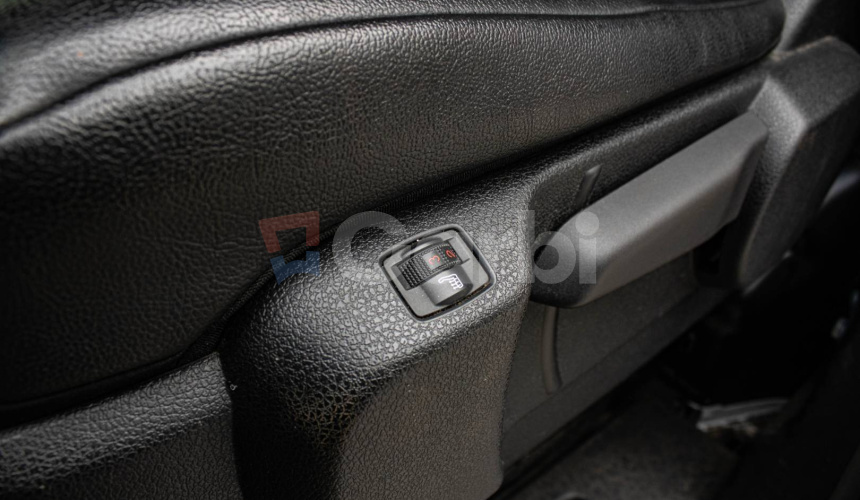Toyota Proace 2.0 Diesel 110kW, Vyhrievané sedačky, WEBASTO