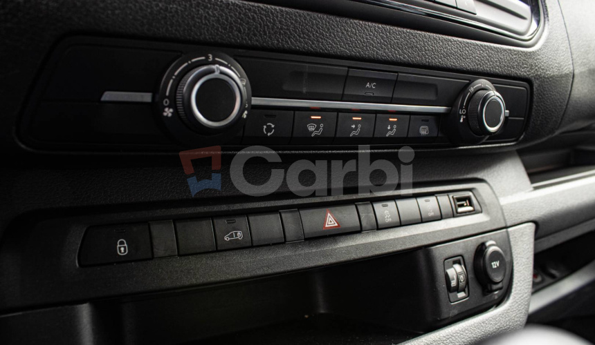 Toyota Proace 2.0 Diesel 110kW, Vyhrievané sedačky, WEBASTO