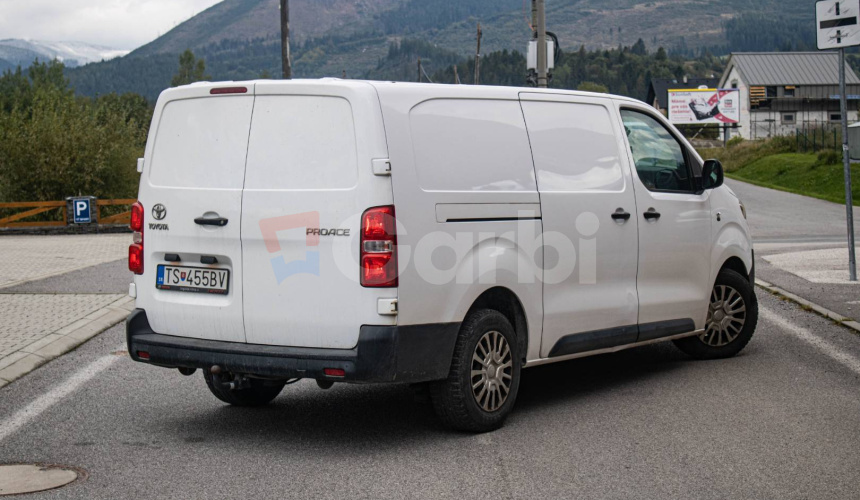 Toyota Proace 2.0 Diesel 110kW, Vyhrievané sedačky, WEBASTO