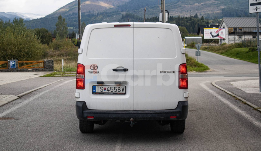 Toyota Proace 2.0 Diesel 110kW, Vyhrievané sedačky, WEBASTO