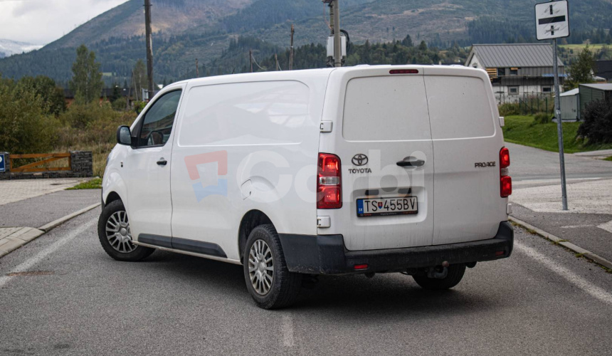 Toyota Proace 2.0 Diesel 110kW, Vyhrievané sedačky, WEBASTO