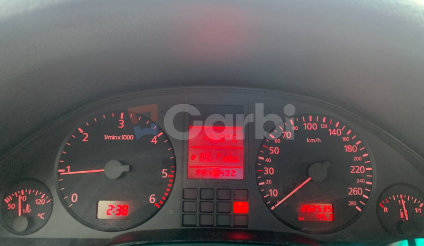 Audi A8 2.5 TDI quattro tiptronic