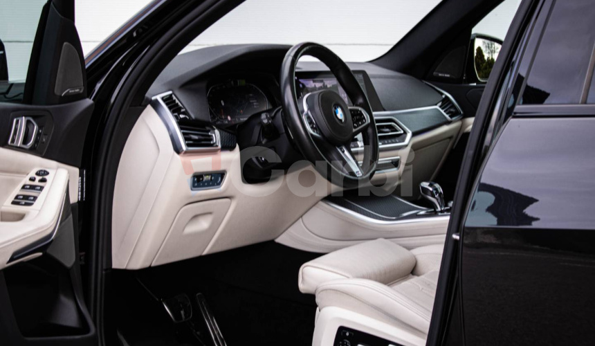 BMW X5 30d xDrive MSport, Swarowski, Pano, HUD, R22, Vzduchový podvozok, vysoká výbava