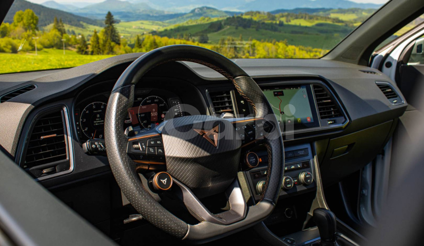 Cupra Ateca 221kW Panorama, Koža, Akrapovič, XMARTON