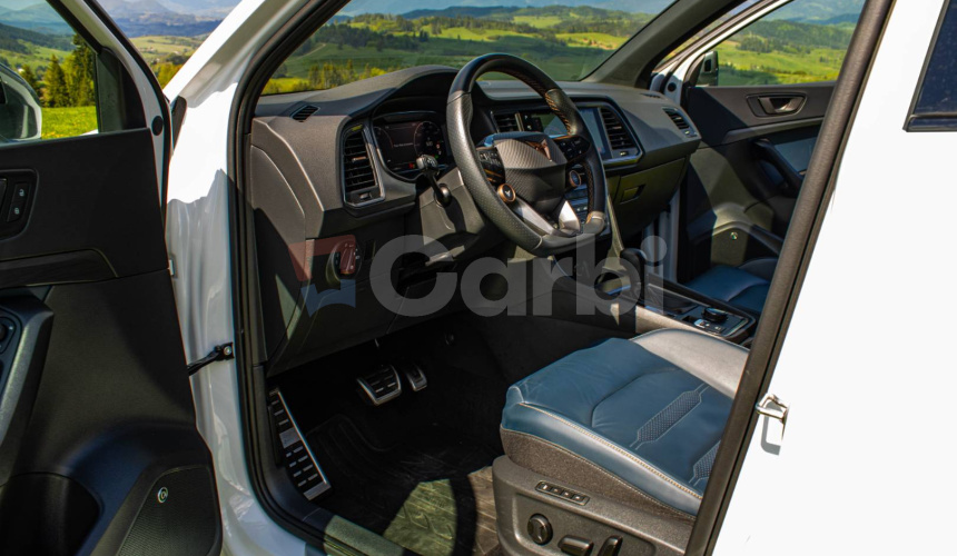 Cupra Ateca 221kW Panorama, Koža, Akrapovič, XMARTON