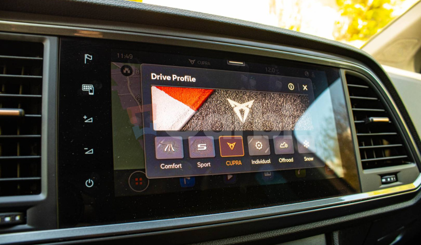 Cupra Ateca 221kW Panorama, Koža, Akrapovič, XMARTON