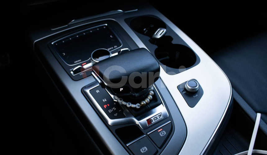 Audi SQ7 4.0 TDI V8, Matrix svetlá, Webasto, Panoráma, Nočné videnie, Natáčanie z.nápravy