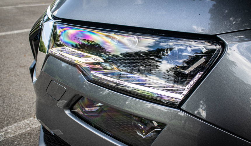 Škoda Karoq 2.0 TDI Style 4x4 DSG, Bohatá výbava