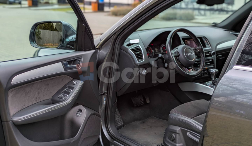 Audi Q5 2.0 TDI 190k S-Line quattro S tronic, 140kW, A7, 5d.