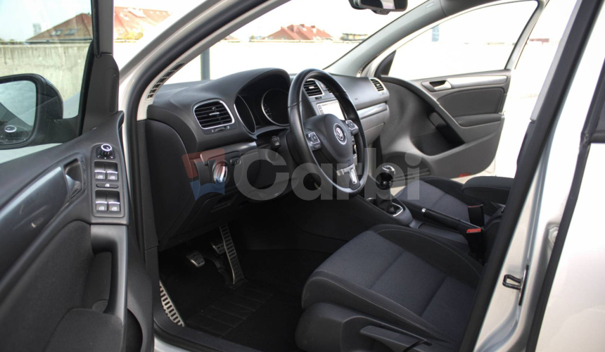 Volkswagen Golf 2.0 TDI 140k MT6 Style