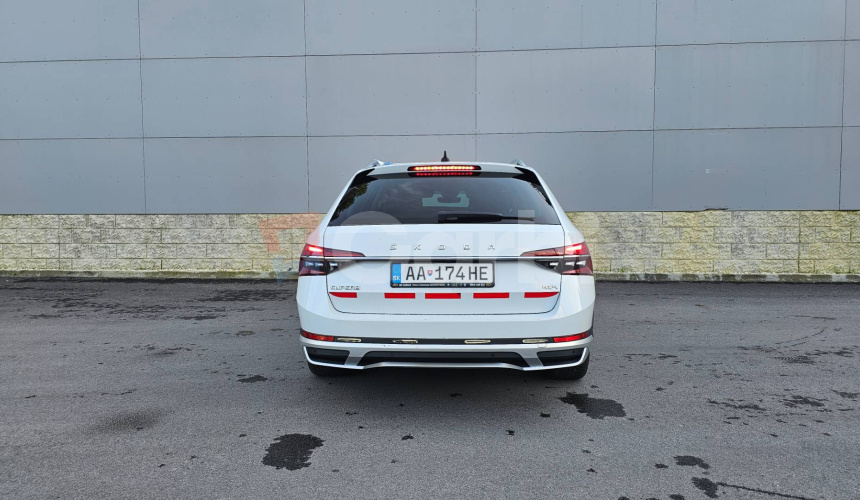 Škoda Superb Combi 2.0 TDI SCR Scout 4x4 DSG