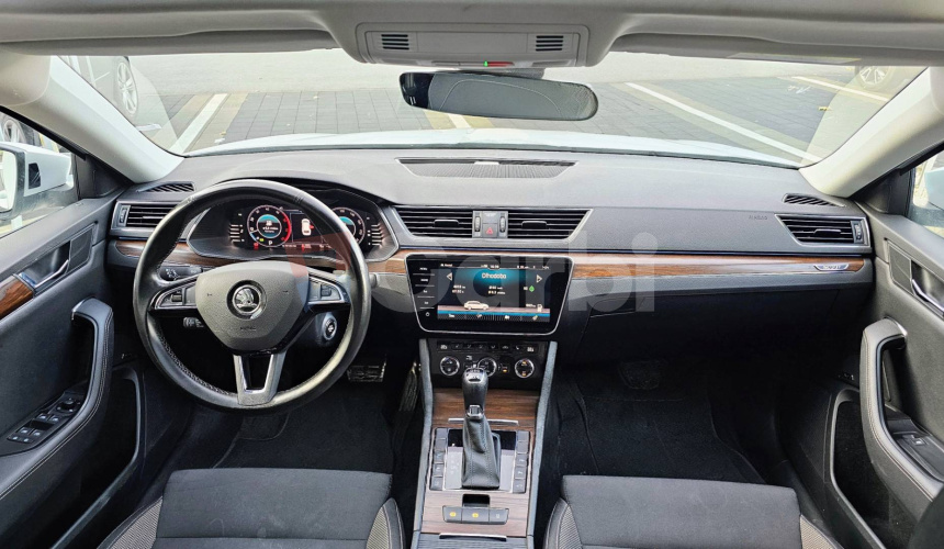 Škoda Superb Combi 2.0 TDI SCR Scout 4x4 DSG