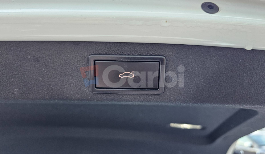 Škoda Superb Combi 2.0 TDI SCR Scout 4x4 DSG