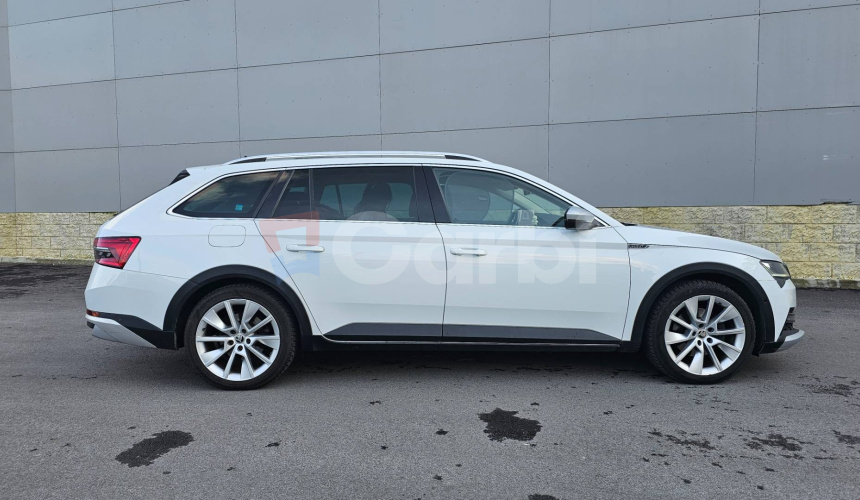Škoda Superb Combi 2.0 TDI SCR Scout 4x4 DSG
