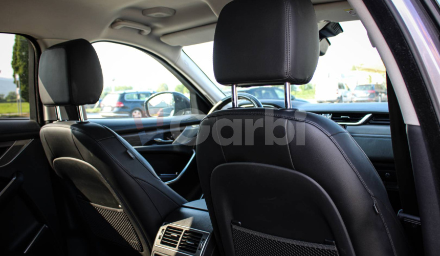Jaguar F-Pace 2.0 D165 MHEV S AWD A/T