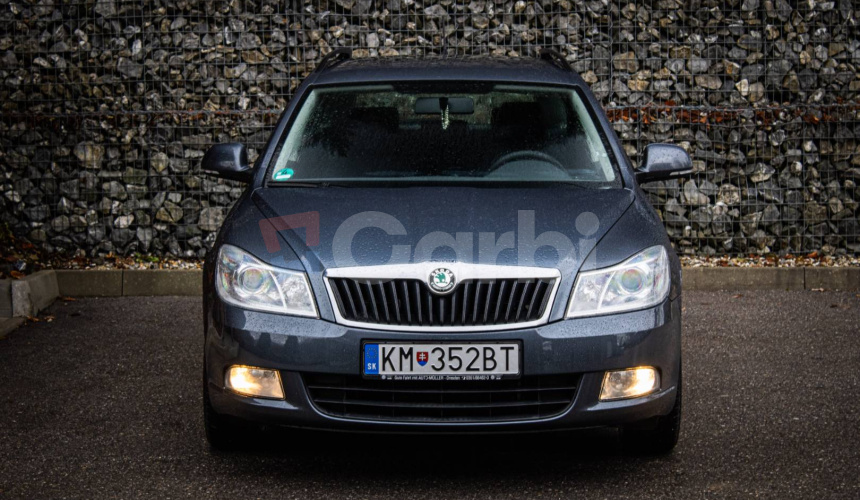 Škoda Octavia Combi 2.0 TDI CR, Vyhrievané sedadlá, parkovacie senzory, poctivé km