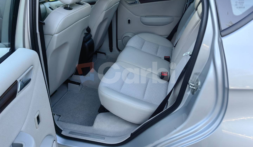 Mercedes-Benz A trieda 200 CDI Elegance Autotronic