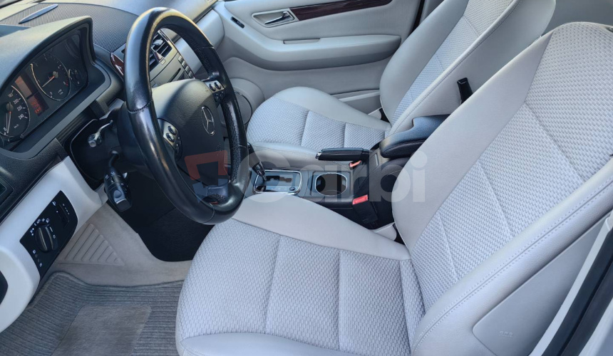 Mercedes-Benz A trieda 200 CDI Elegance Autotronic