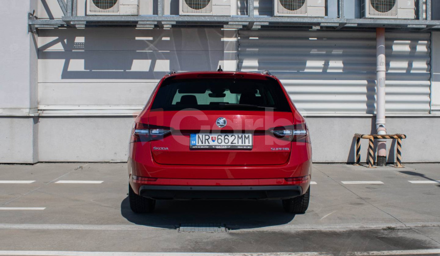 Škoda Superb Combi 2.0 TDI Sportline