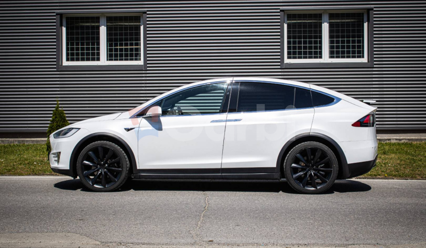 Tesla Model X 75D free supercharger, EAP, 6 miestna verzia, vyservisovaný podvozok, CCS ad.