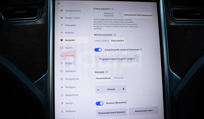 Tesla Model X 75D free supercharger, EAP, 6 miestna verzia, vyservisovaný podvozok, CCS ad.