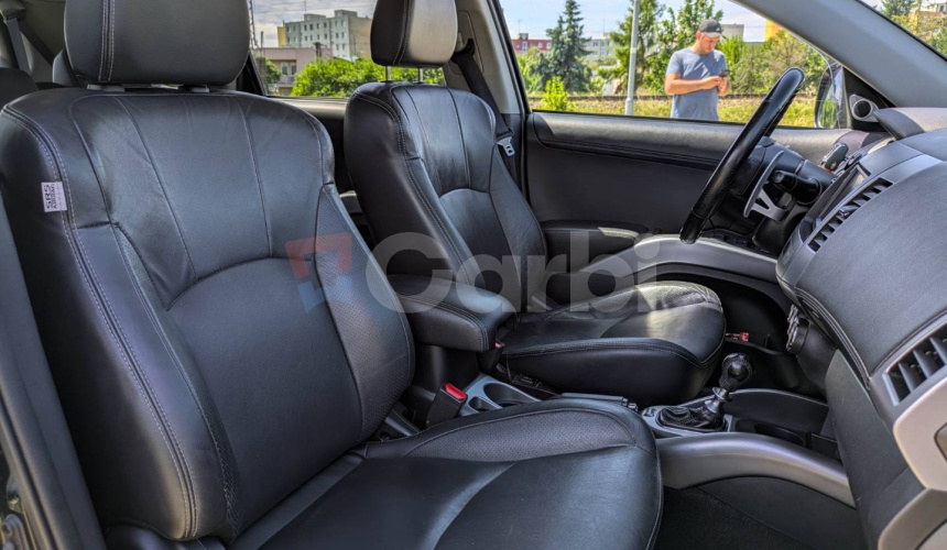 Peugeot 4007 2.2 HDi Allure DCS
