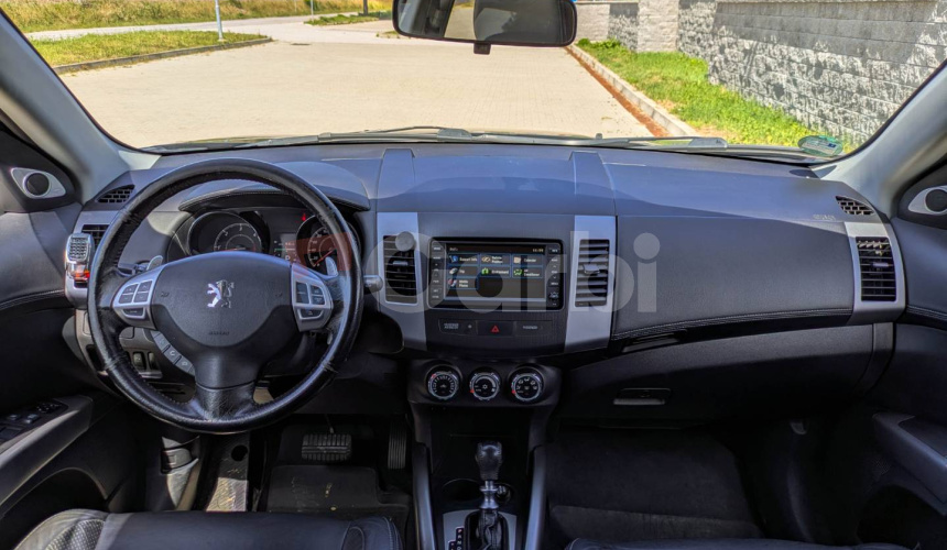Peugeot 4007 2.2 HDi Allure DCS