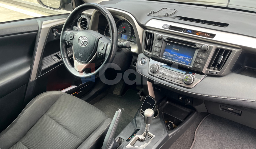 Toyota RAV4 4x4 110 kW AT