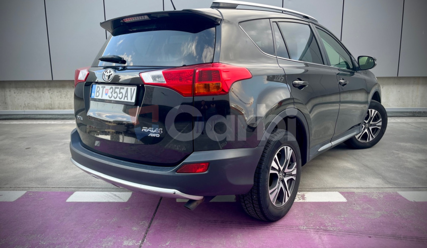 Toyota RAV4 4x4 110 kW AT