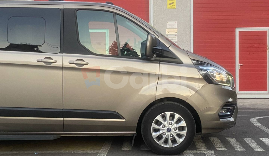 Ford Tourneo Custom 2.0 TDCi 170 Family L2 A/T