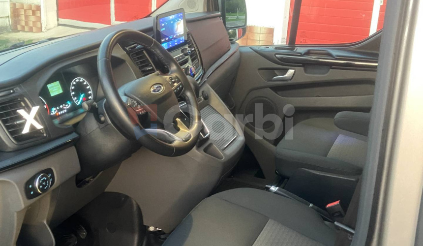 Ford Tourneo Custom 2.0 TDCi 170 Family L2 A/T
