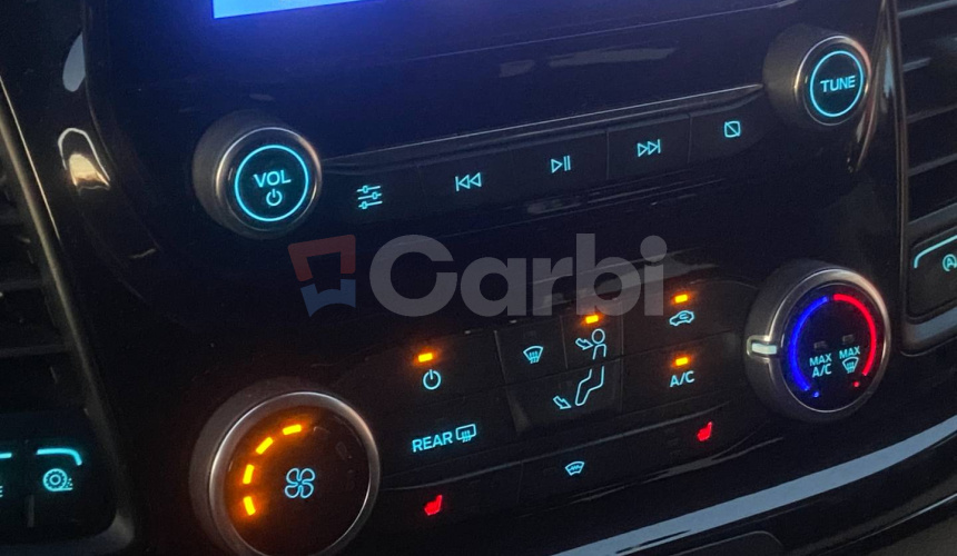 Ford Tourneo Custom 2.0 TDCi 170 Family L2 A/T