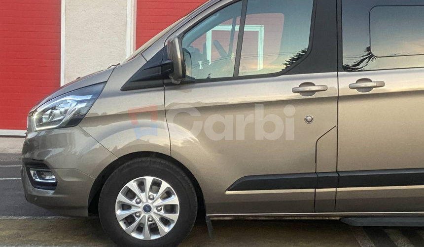 Ford Tourneo Custom 2.0 TDCi 170 Family L2 A/T