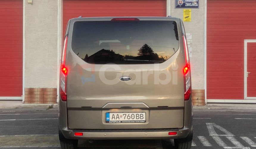 Ford Tourneo Custom 2.0 TDCi 170 Family L2 A/T