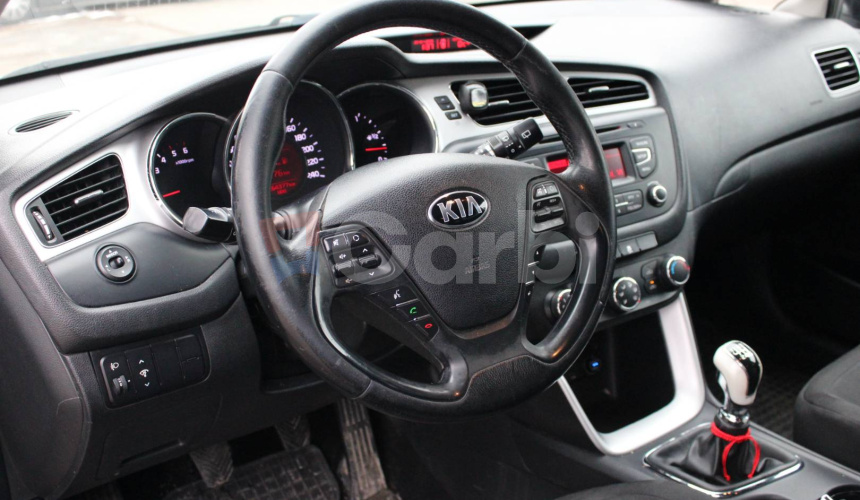 Kia Cee´d 1.6 CRDi LX/Silver