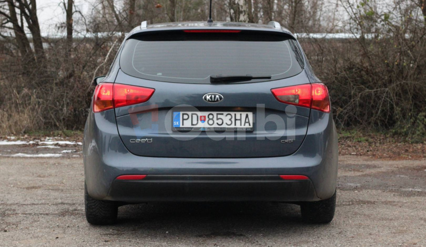 Kia Cee´d 1.6 CRDi LX/Silver