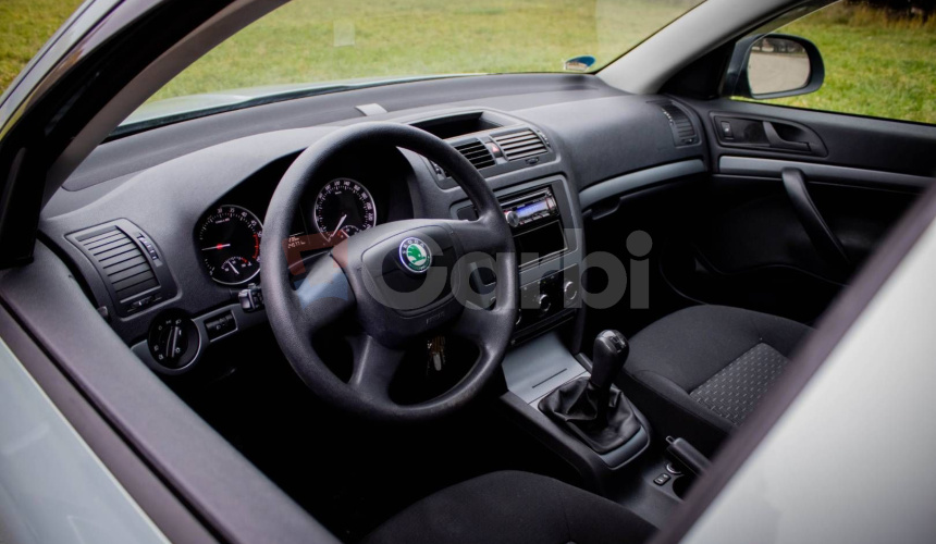 Škoda Octavia 1.6 TDI CR Active, 77kW, M5, pôvod SR, 1. majiteľ, nelakované