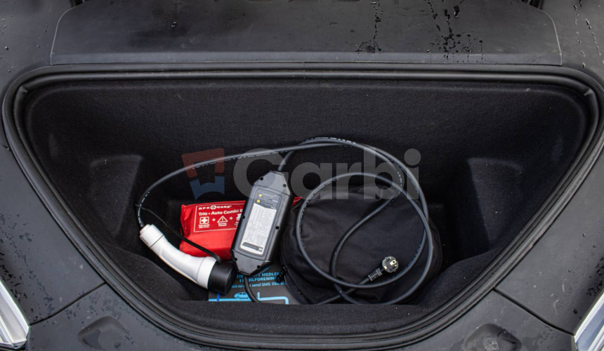 Tesla Model S 90D Free Supercharging SC01, SOH 92%, Vzduch, Panoráma, Autopilot