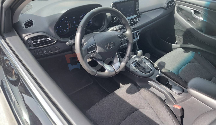 Hyundai i30 1.0 T-GDi Family DCT