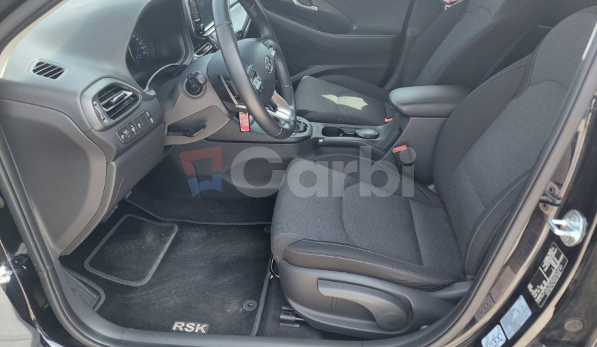Hyundai i30 1.0 T-GDi Family DCT