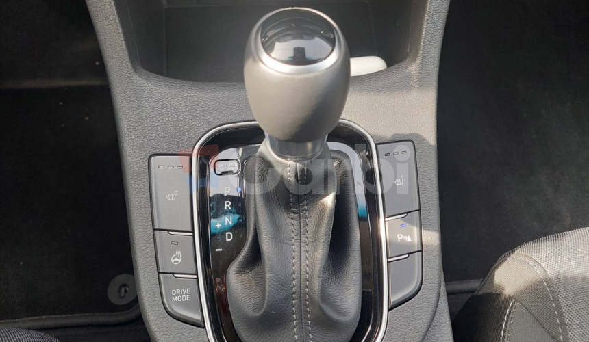 Hyundai i30 1.0 T-GDi Family DCT