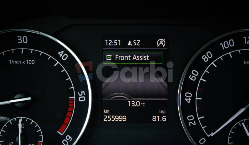 Škoda Superb Combi 2.0 TDI DSG Style, Webasto, Kessy, Bixenón, Navi, pamäťové sedadlo