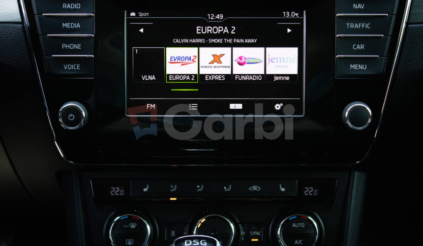 Škoda Superb Combi 2.0 TDI DSG Style, Webasto, Kessy, Bixenón, Navi, pamäťové sedadlo