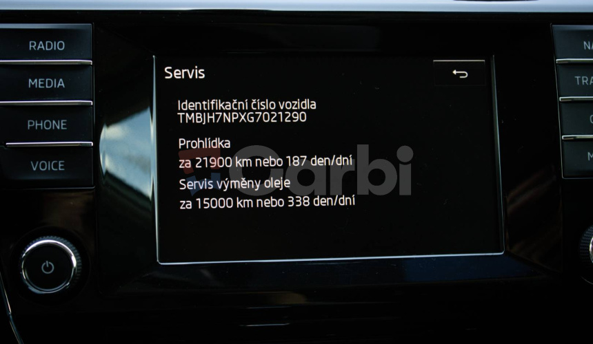 Škoda Superb Combi 2.0 TDI DSG Style, Webasto, Kessy, Bixenón, Navi, pamäťové sedadlo