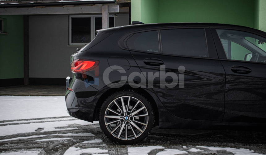 BMW Rad 1 116d Automat, Black Edit, LED svetlá, R18 ALU, DPH