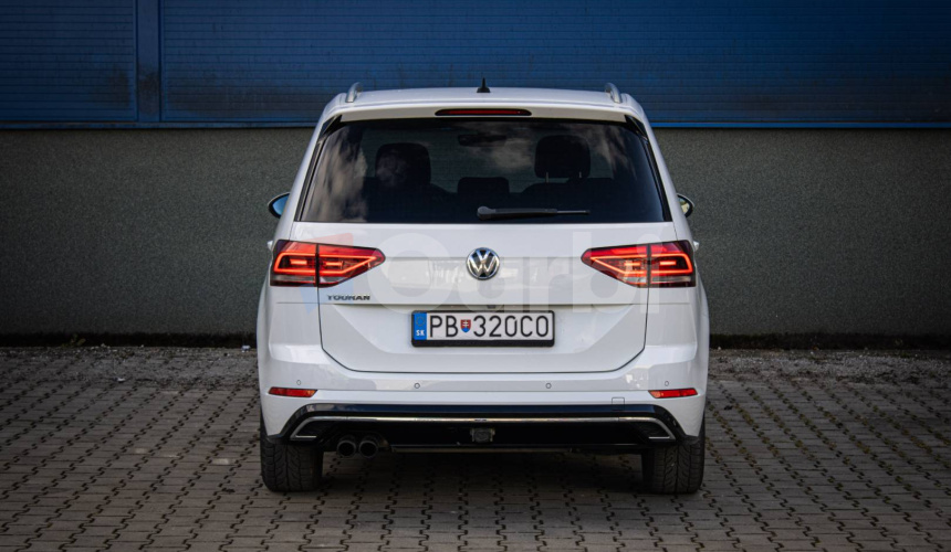 Volkswagen Touran 1.4 TSI R-Line DSG, Slovenské, Kamera, ACC, vyhrievané čelné, DPH