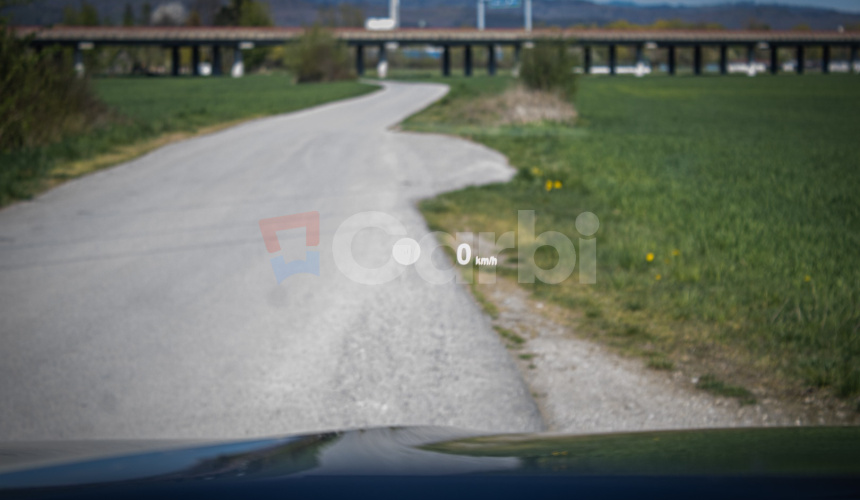 BMW X6 xDrive 30d Mpacket, nové komplet rozvody, LED svetlá, Harman, šíber, HUD, ŤZ